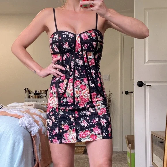 🌼 PRIPE corset style dress small - Picture 4 of 15